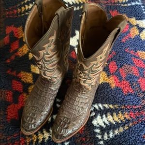 Tony Lama Caiman Alligator Boots. 9EE. Great Condition.